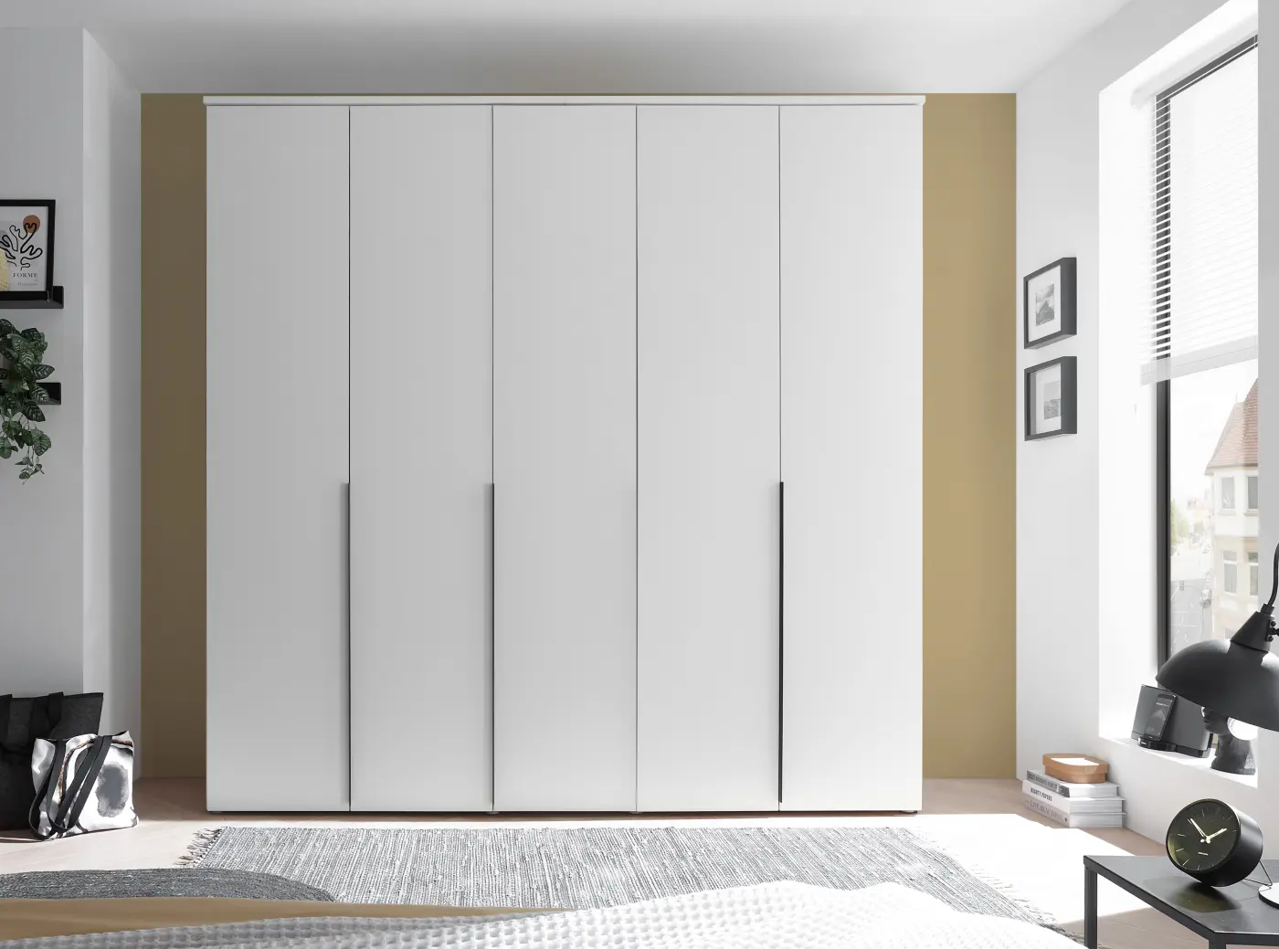 Kleiderschrank