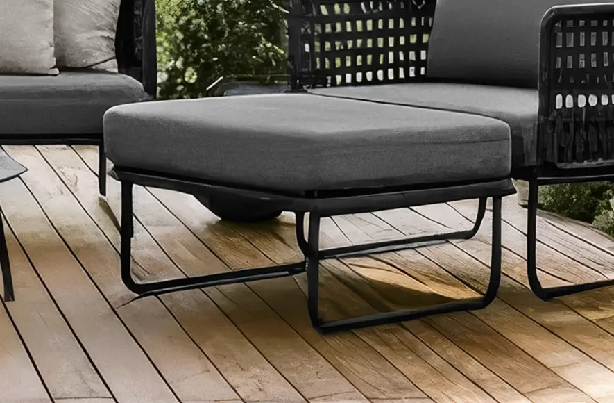 Hocker Tender