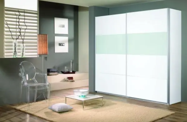 Schwebetürenschrank Quadra